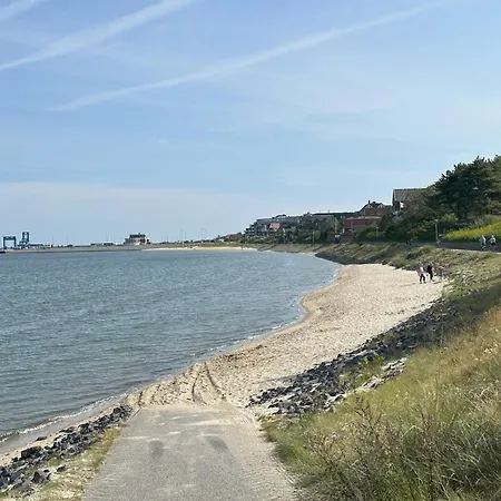 Min Oeoemrang Lun